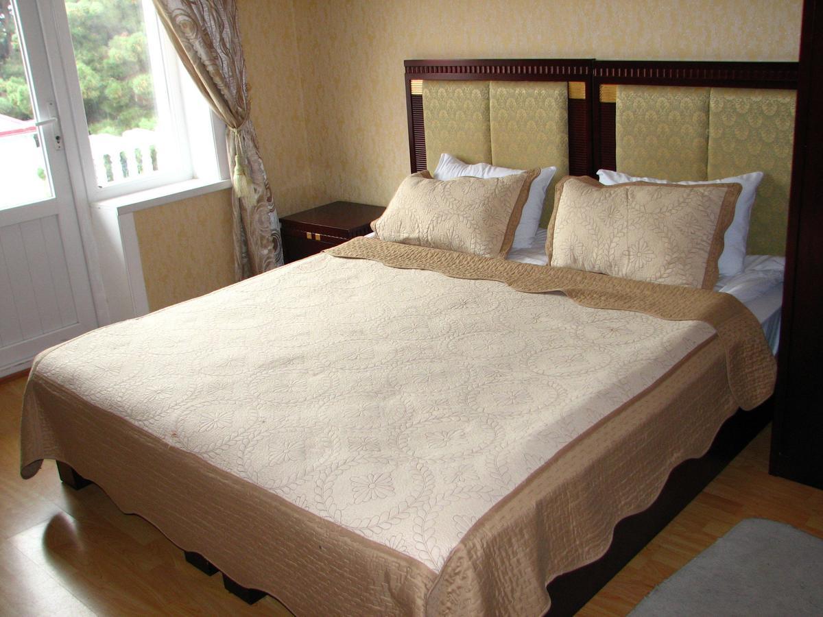 Bahoriston Hotel Guliston Quarto foto